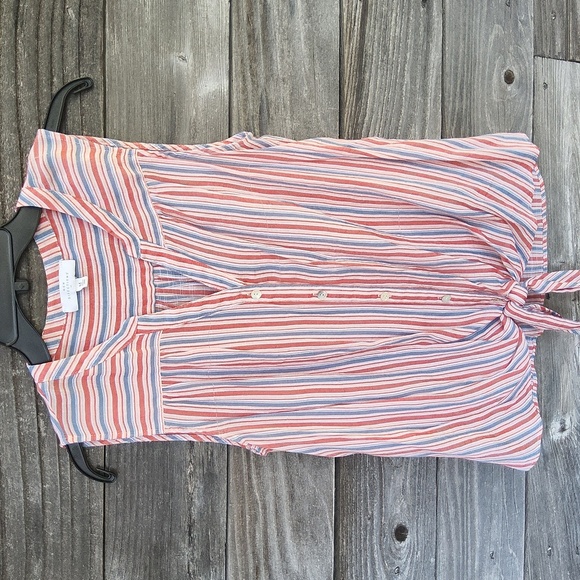 New Directions red, white & blue sleeveless button down blouse size medium - Picture 1 of 6